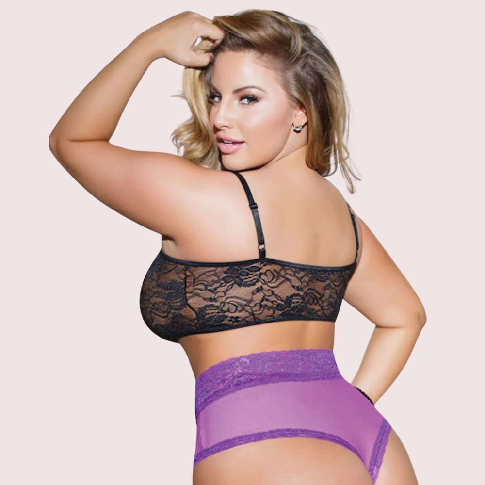 Plus-Size Lace Bralette - Elegant & Supportive - product image 2