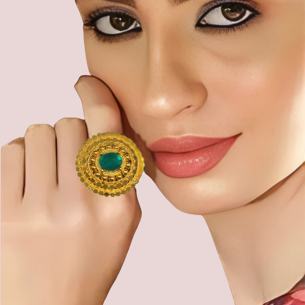 Royal Gold-Plated Statement Ring With Green Stone - product image 1