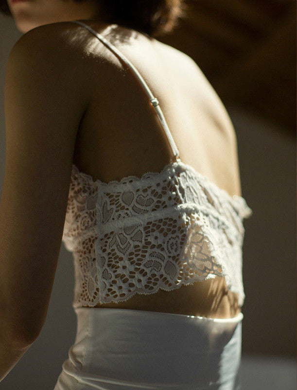 Elegant Signature Lace Wire-Free Bralette - product image 5